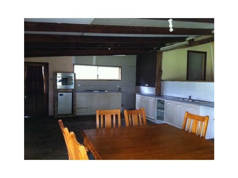 965 Batt Way, Dwellingup WA 6213