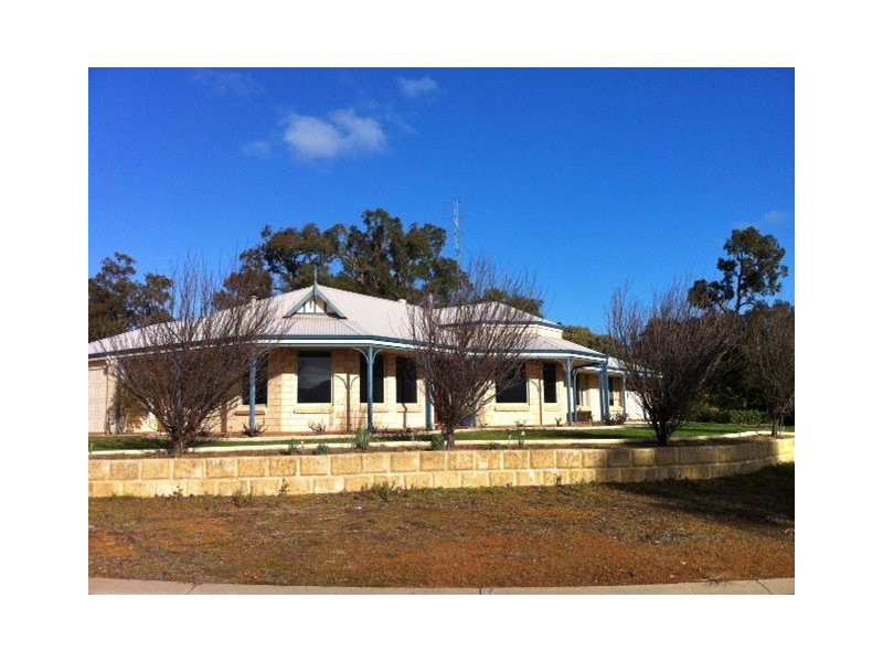 6 Butler Retreat, Waroona WA 6215