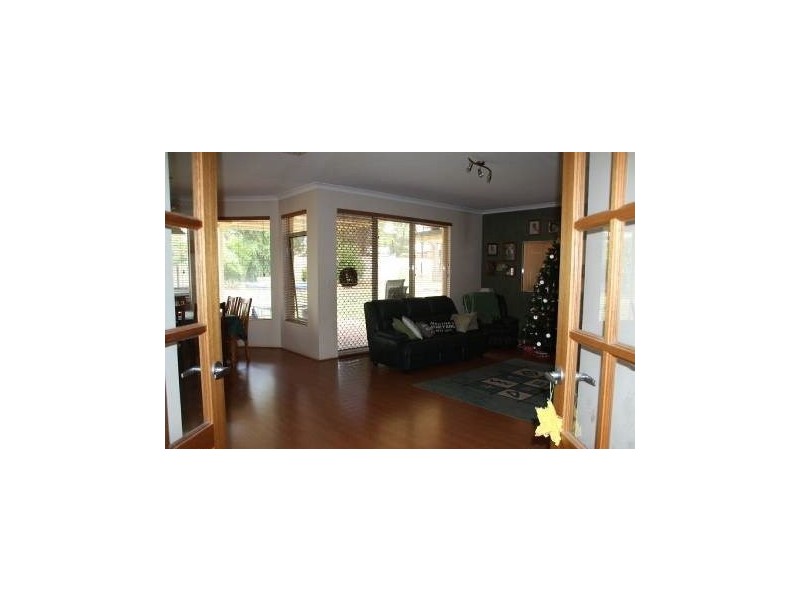 6 Butler Retreat, Waroona WA 6215