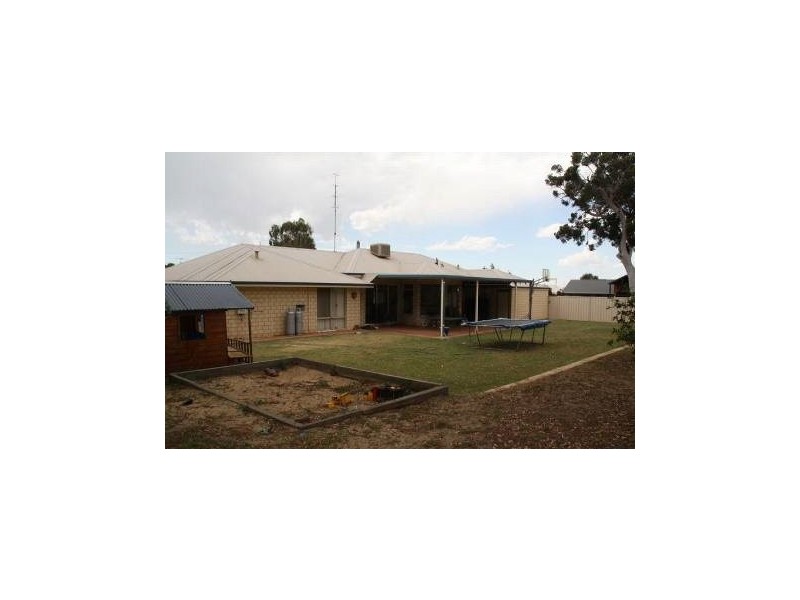6 Butler Retreat, Waroona WA 6215