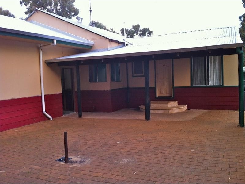 24 Gladstone Street, Cookernup WA 6220