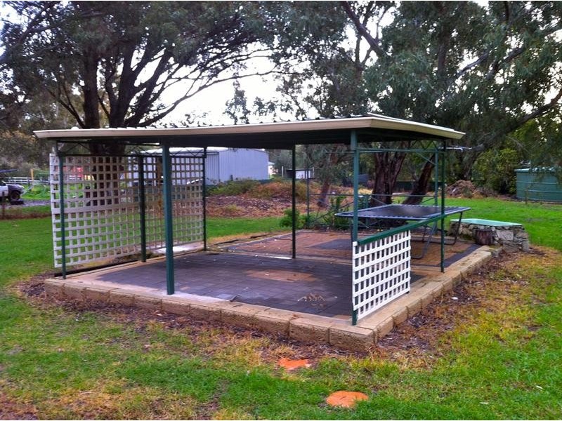 24 Gladstone Street, Cookernup WA 6220