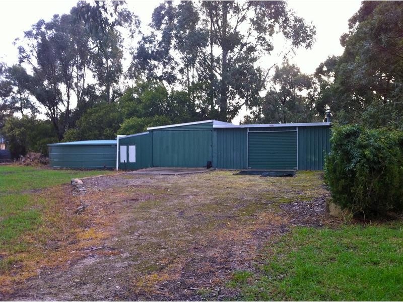 24 Gladstone Street, Cookernup WA 6220