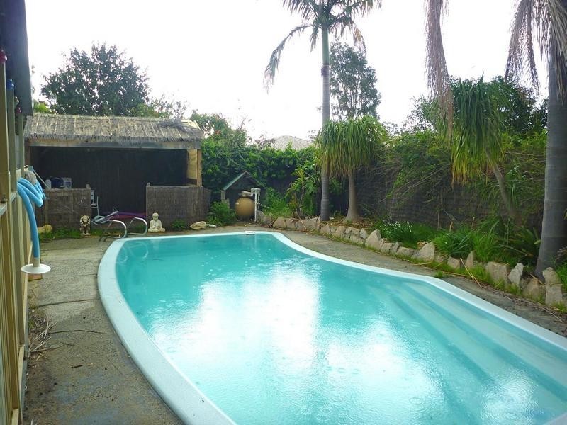 2 CARCOOLA AVENUE, Pinjarra WA 6208