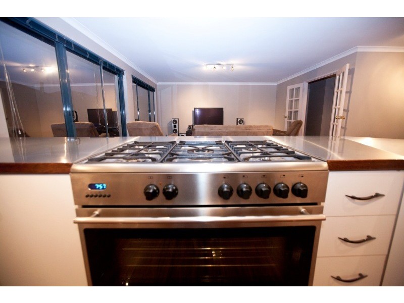 5 Grove Park Lane, Pinjarra WA 6208