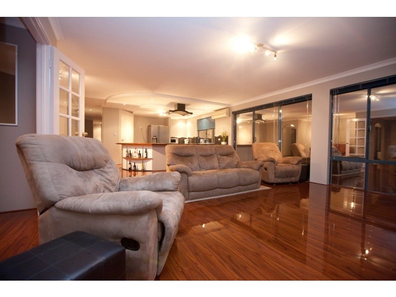 5 Grove Park Lane, Pinjarra WA 6208