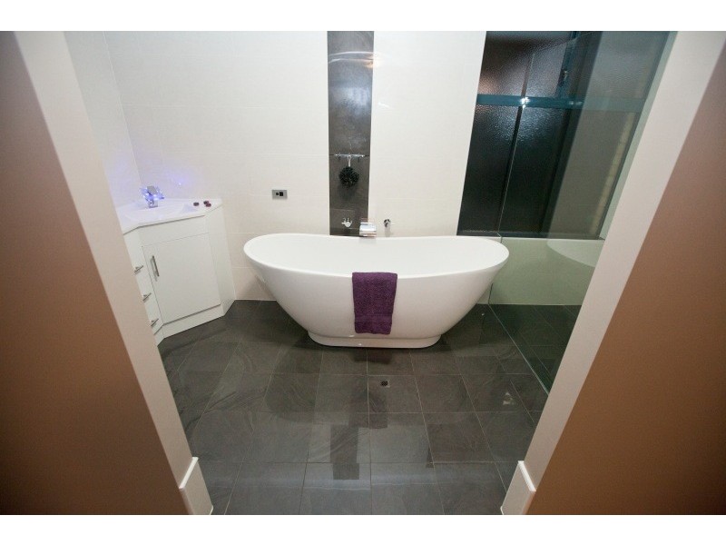 5 Grove Park Lane, Pinjarra WA 6208