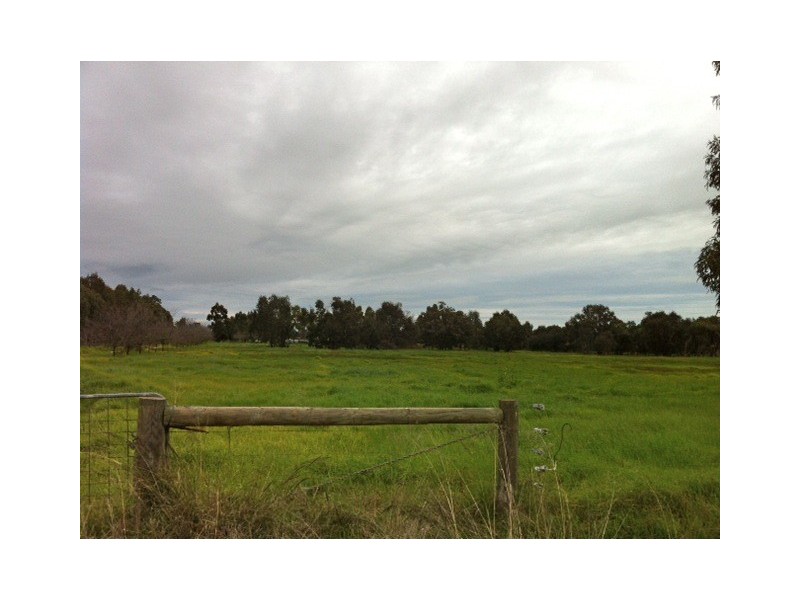 68 Homebush Road, Yarloop WA 6218