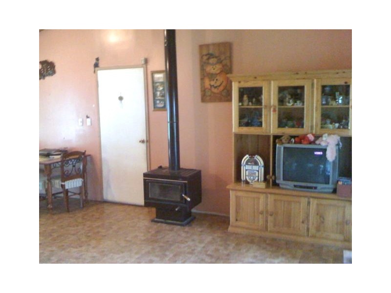 5 Forestview Road, Dwellingup WA 6213