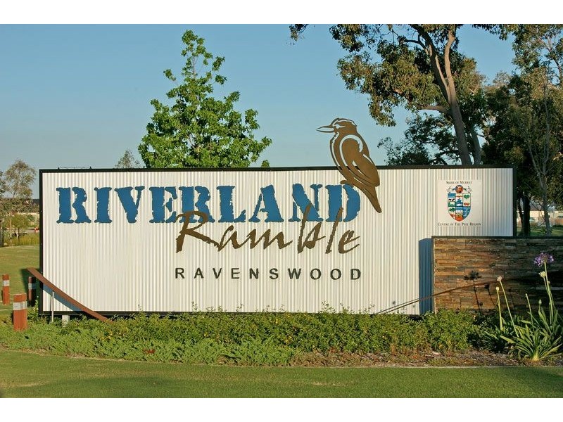 4 Woodstock Turn, Ravenswood WA 6208