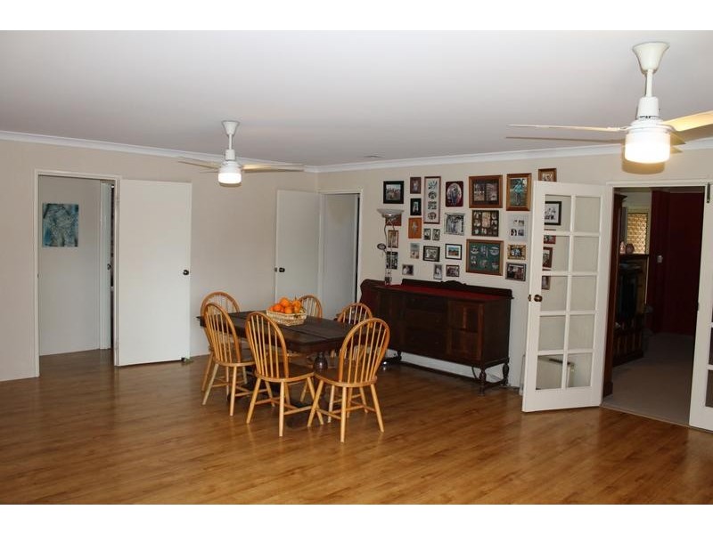 10 JUBILEE DRIVE, Pinjarra WA 6208