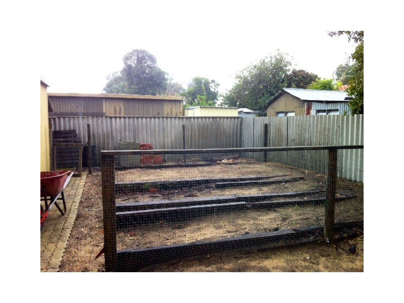 2 Alexander Drive, Waroona WA 6215