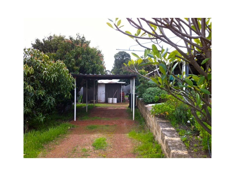 95 Hill Street, Waroona WA 6215