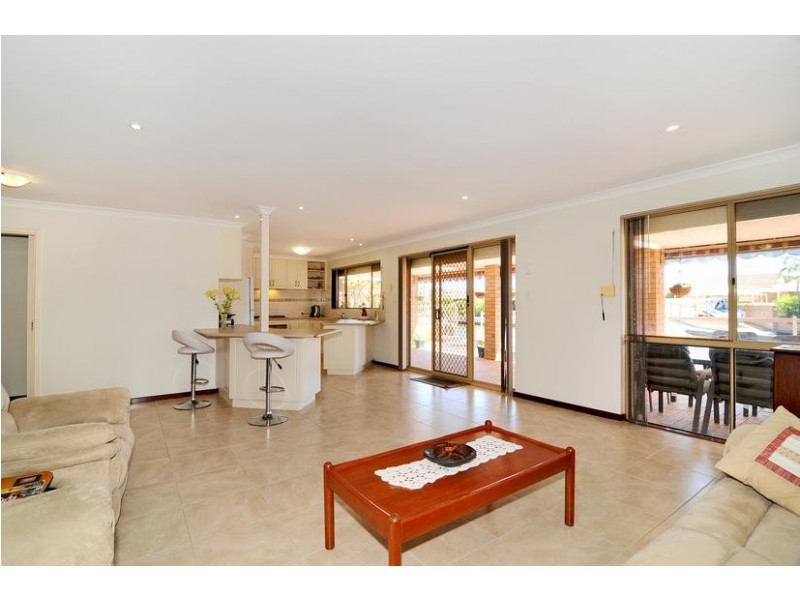 44 Kiap Road, South Yunderup WA 6208