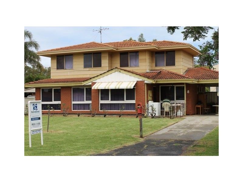 8 KIRKHAM STREET, Pinjarra WA 6208