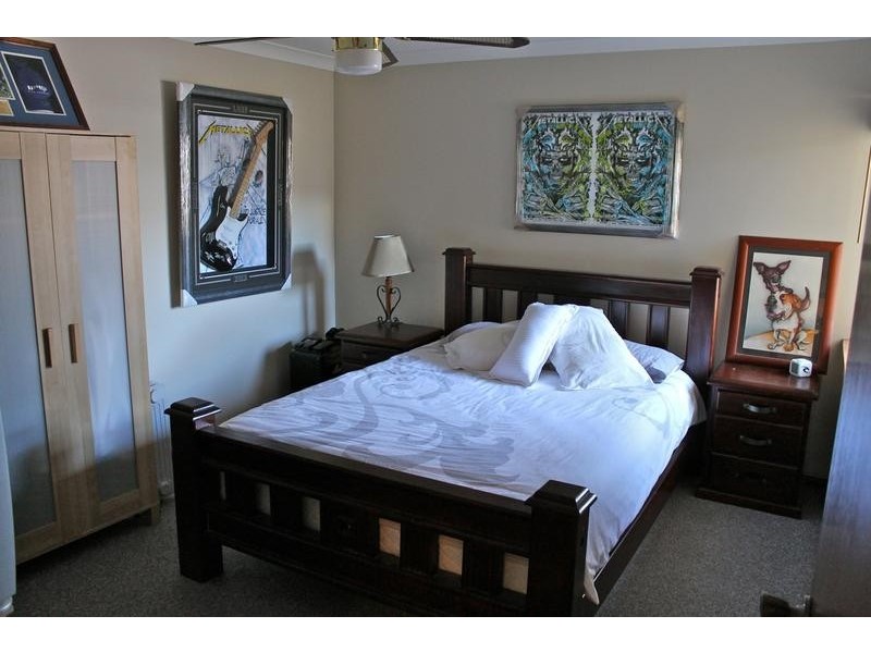 27 Allambi Way, South Yunderup WA 6208