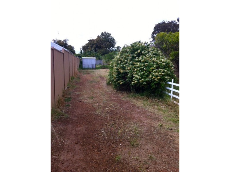 22 Green Street, Waroona WA 6215