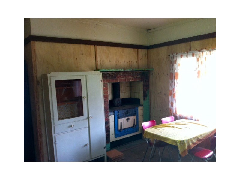 22 Green Street, Waroona WA 6215