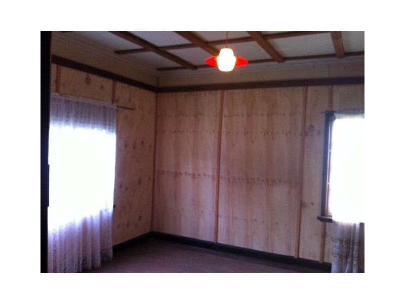 22 Green Street, Waroona WA 6215