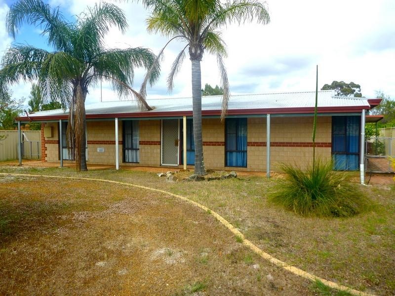 69 Hampton Road, Pinjarra WA 6208