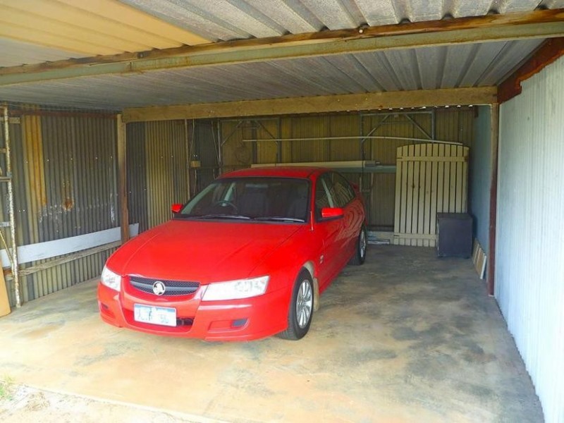 69 Hampton Road, Pinjarra WA 6208