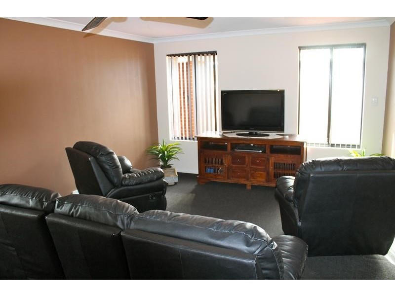 34 Country Road, Pinjarra WA 6208