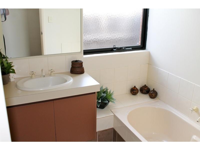 34 Country Road, Pinjarra WA 6208