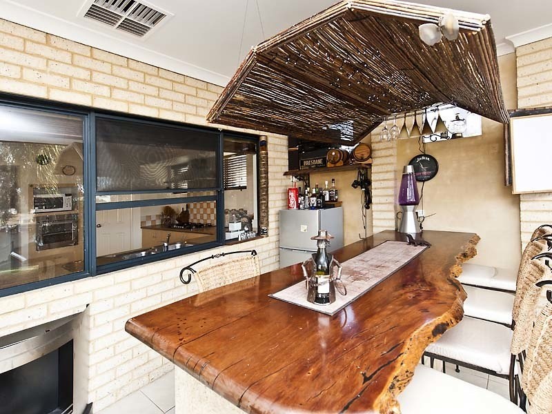2 Willow Gardens, South Yunderup WA 6208