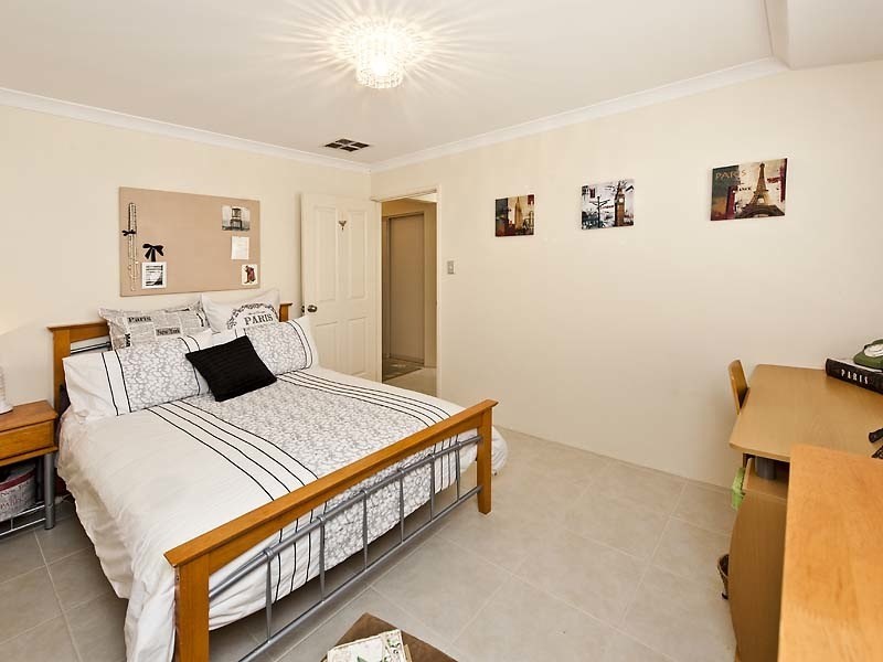 2 Willow Gardens, South Yunderup WA 6208