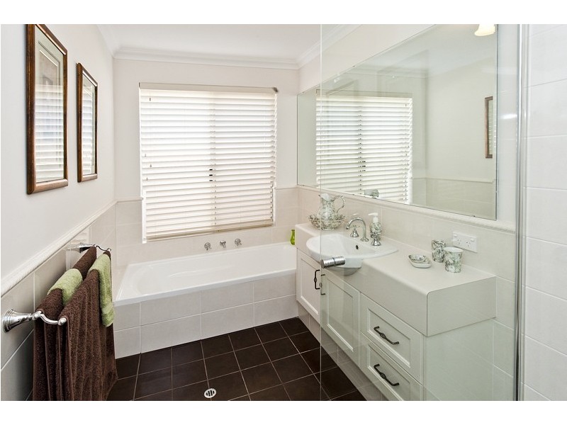 18 Potter Way, Pinjarra WA 6208