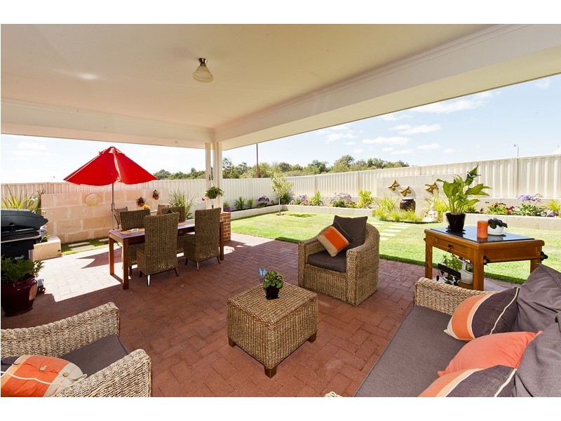 18 Potter Way, Pinjarra WA 6208