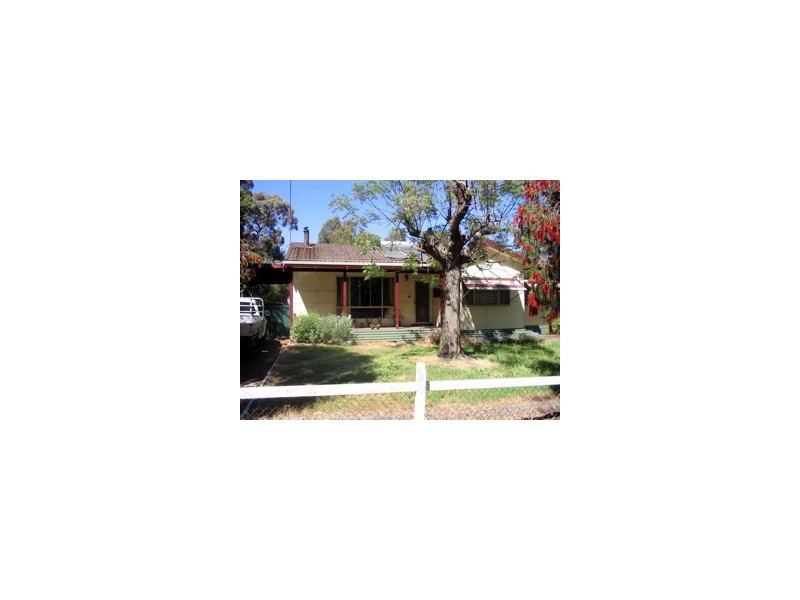 25 Mclarty Street, Dwellingup WA 6213