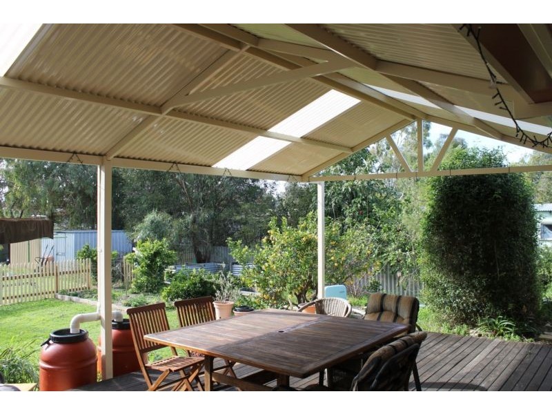 10 Jubilee Drive, Pinjarra WA 6208