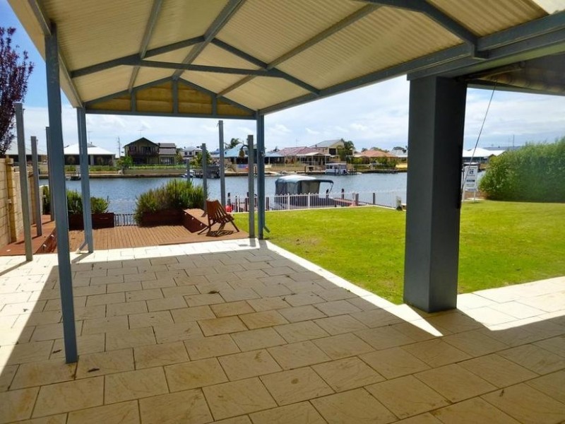 64 Murray Waters Boulevard, South Yunderup WA 6208