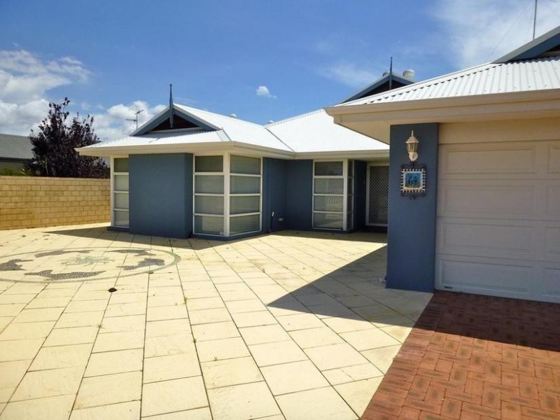 64 Murray Waters Boulevard, South Yunderup WA 6208