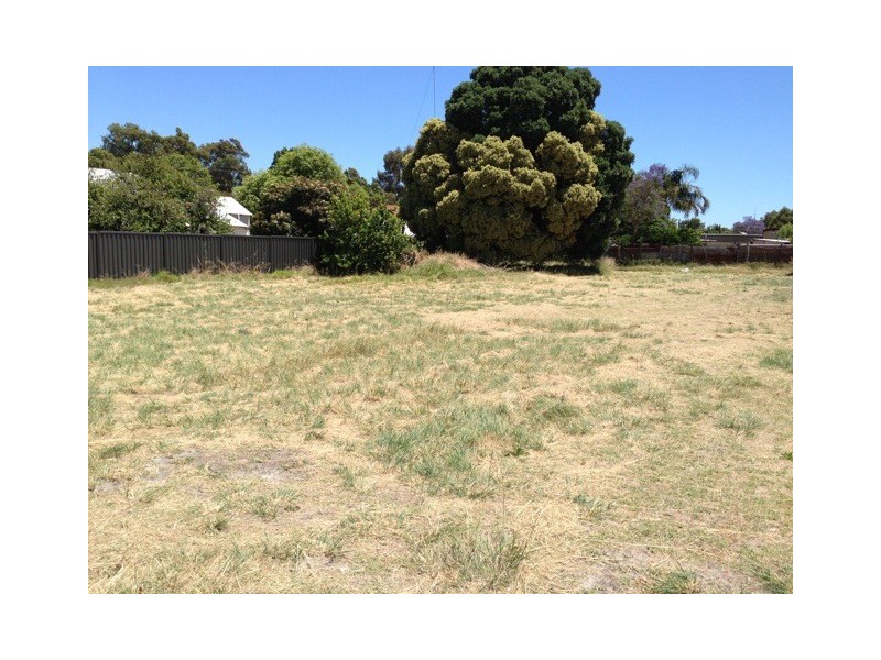 3 Bath Street, Waroona WA 6215