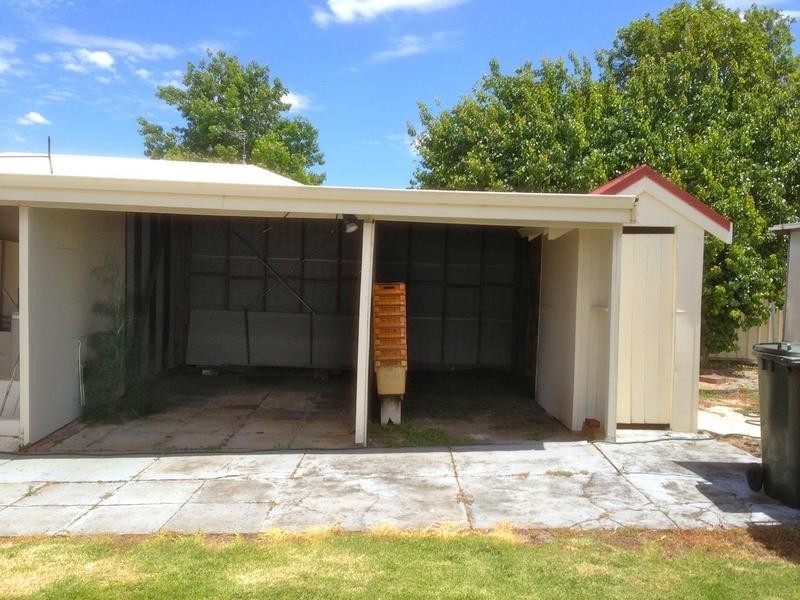 176 South West Highway, Waroona WA 6215