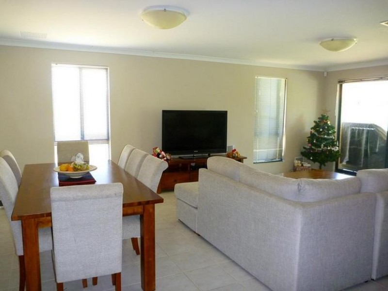 12 Goldseeker Loop, Ravenswood WA 6208
