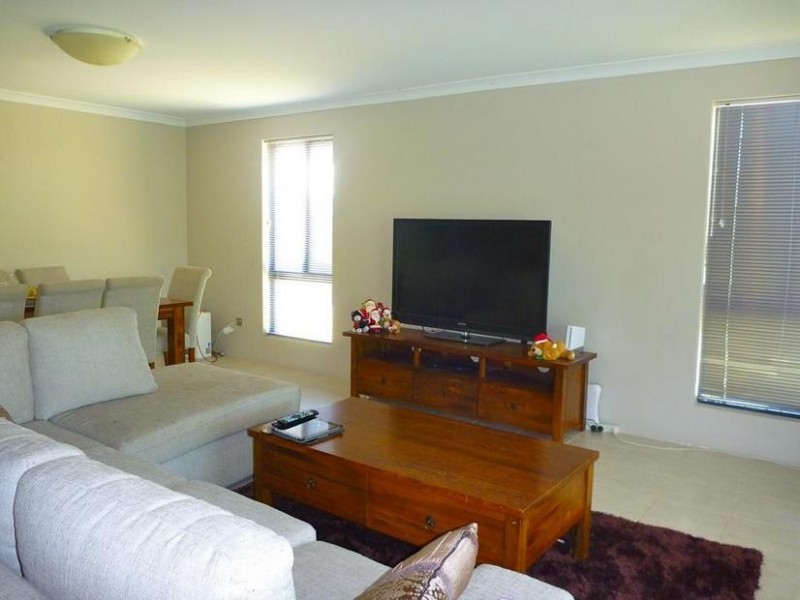 12 Goldseeker Loop, Ravenswood WA 6208