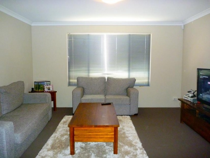 12 Goldseeker Loop, Ravenswood WA 6208