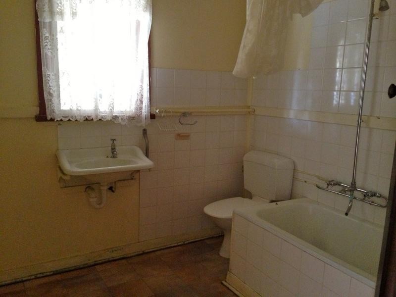 170 SOUTH WEST HWY, Waroona WA 6215