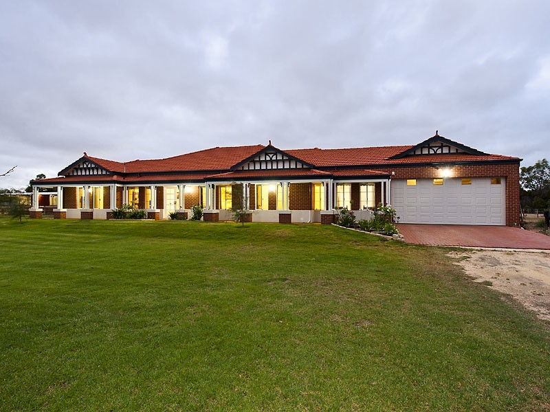 708 Curtis Lane, West Pinjarra WA 6208
