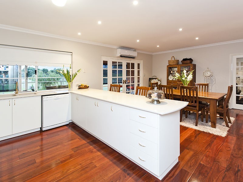 708 CURTIS LANE, Pinjarra WA 6208