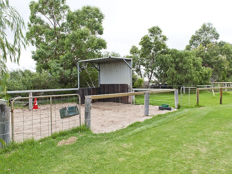 708 CURTIS LANE, Pinjarra WA 6208