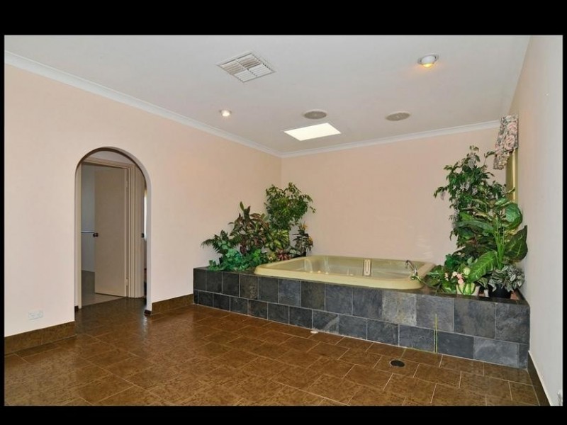 35 Murray River Drive, South Yunderup WA 6208