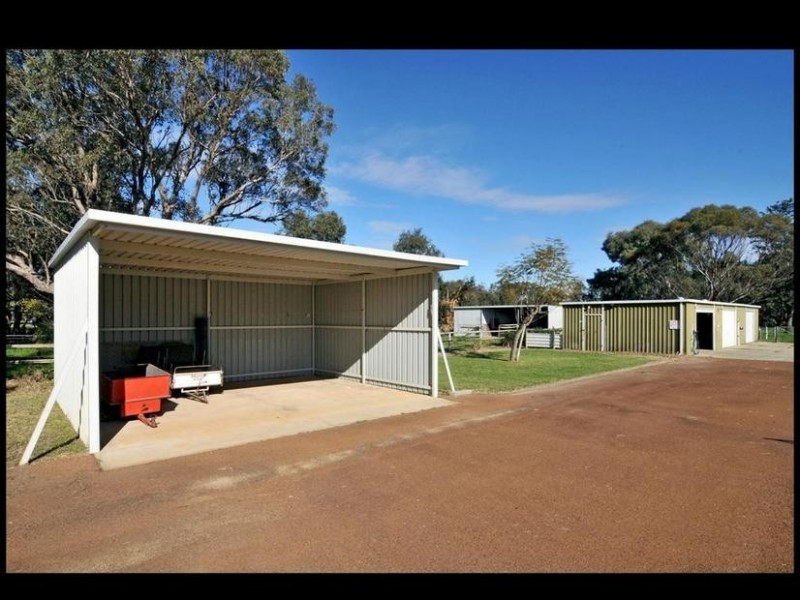 35 Murray River Drive, South Yunderup WA 6208