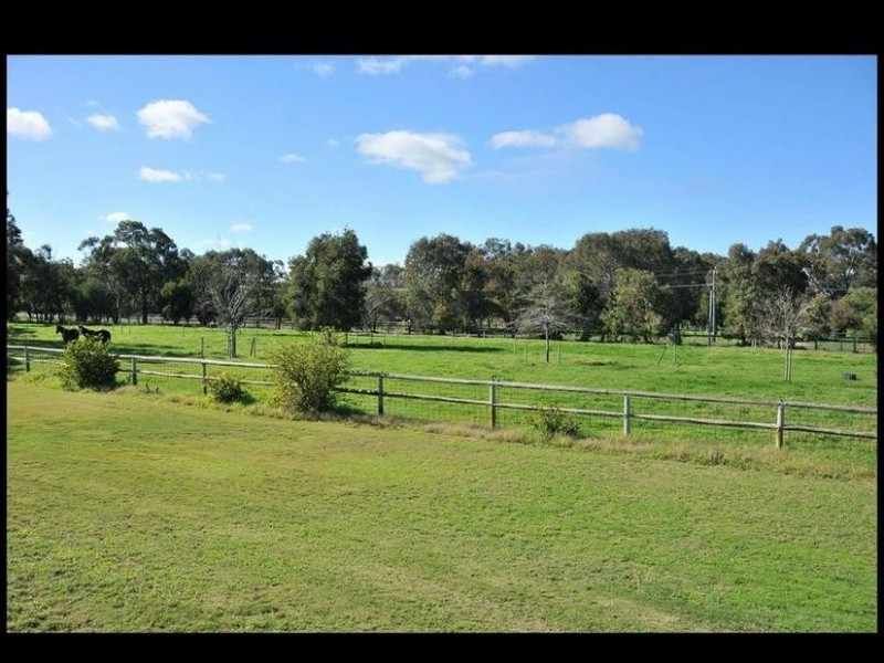 35 Murray River Drive, South Yunderup WA 6208