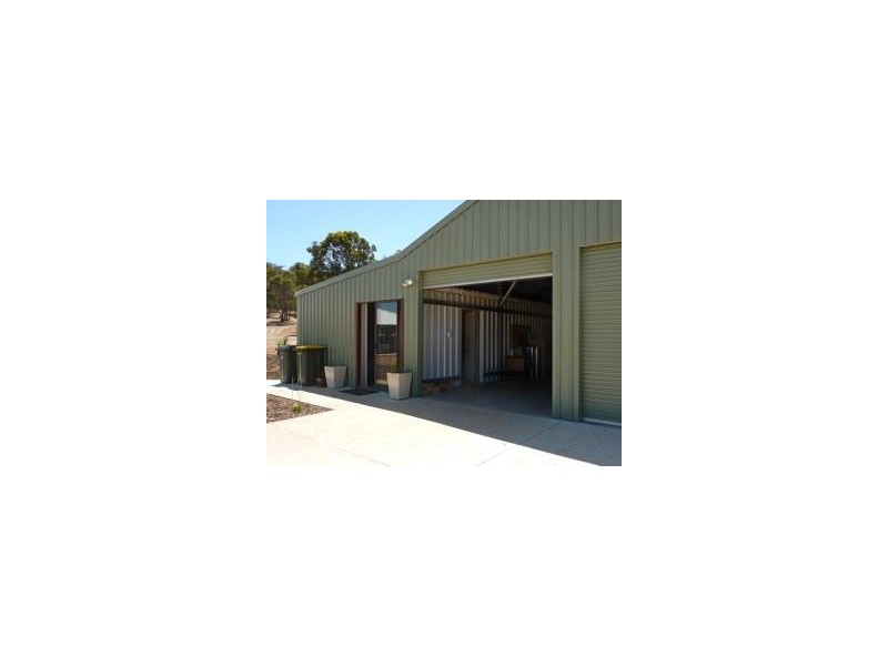 215 Mitchell Crescent, Boddington WA 6390