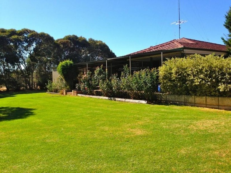 49 Lawley Road, Yarloop WA 6218