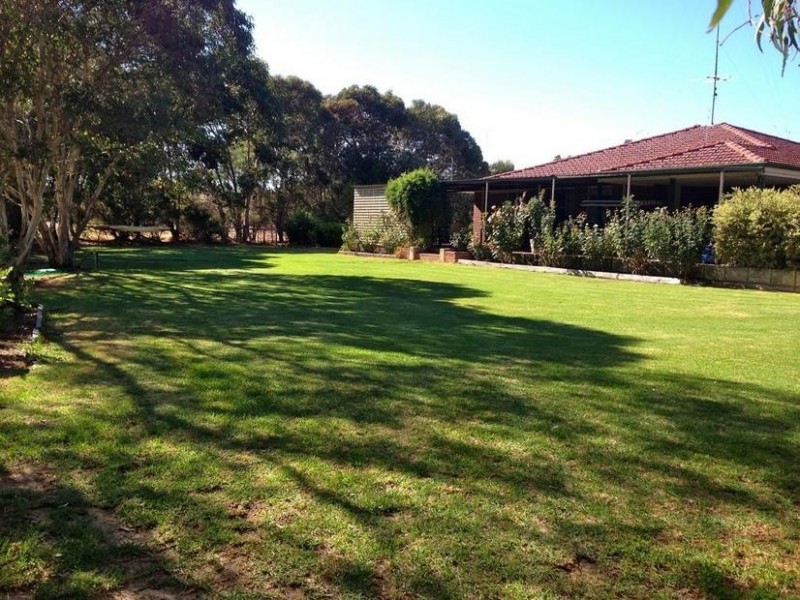 49 Lawley Road, Yarloop WA 6218